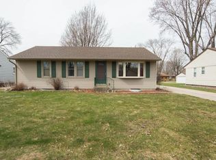 124 Elm St S, Belle Plaine, MN 56011
