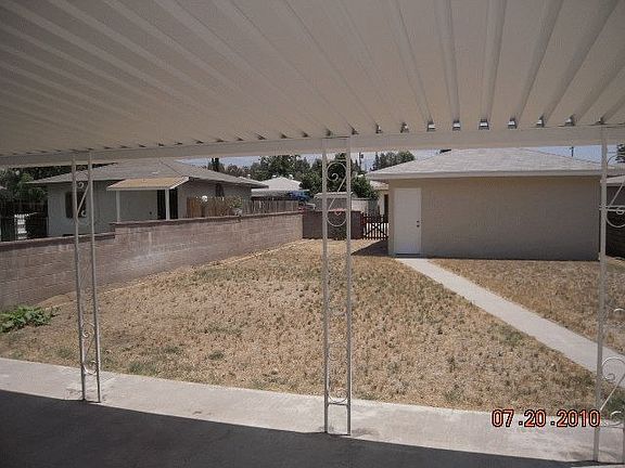 4th image of 2883 N G St