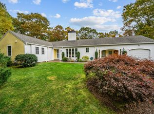 2 Palomino Dr, Barnstable, MA 02630