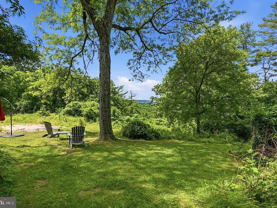58 Center Hill Rd, Upper Black Eddy, PA 18972 | Zillow