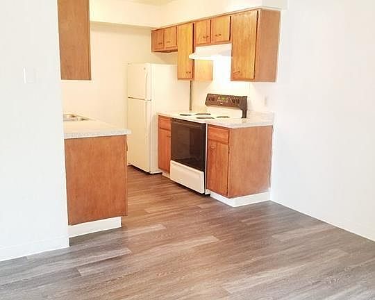 5th image of 11337 Newkirk St #1029