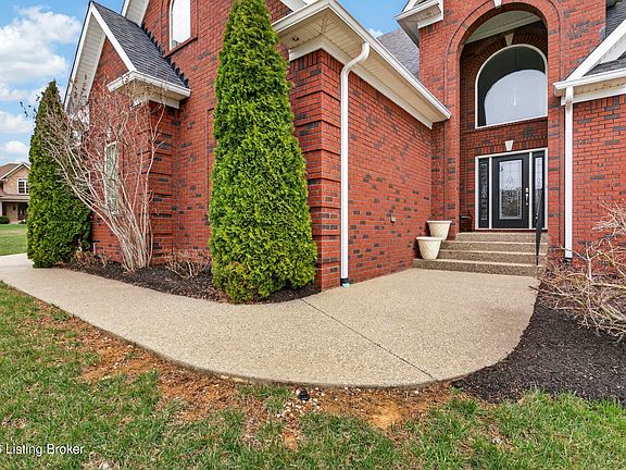 2nd image of 7605 Wind Haven Ct