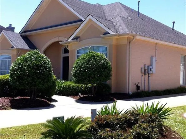 1746 Wedgwood Dr, Harvey, LA 70058