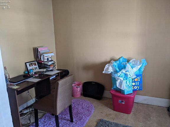 5th image of 1007 Carr St