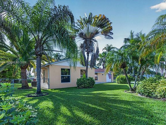 4th image of 28223 SW 158th Ct