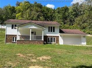 2413 Woodward Dr, Charleston, WV 25312