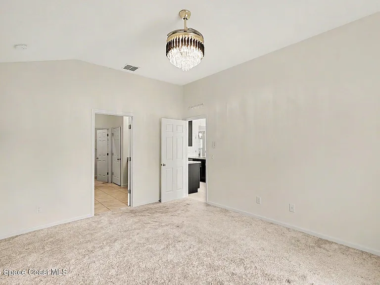 374 Evergreen St NE — Photo 15