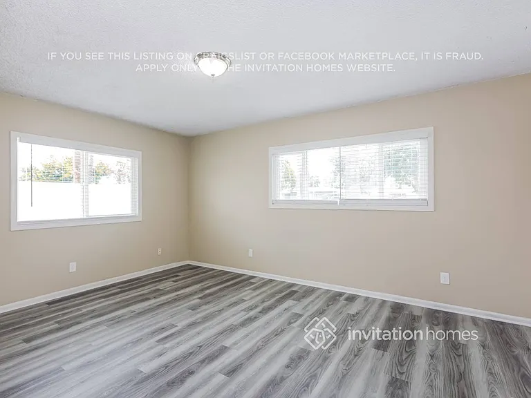 8943 Conway Dr — Photo 10