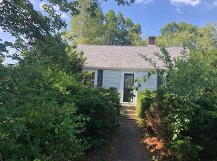 90 Church St, Mattapoisett, MA 02739