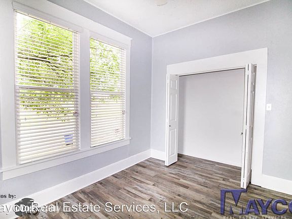 2nd image of 214 Lister St APT B
