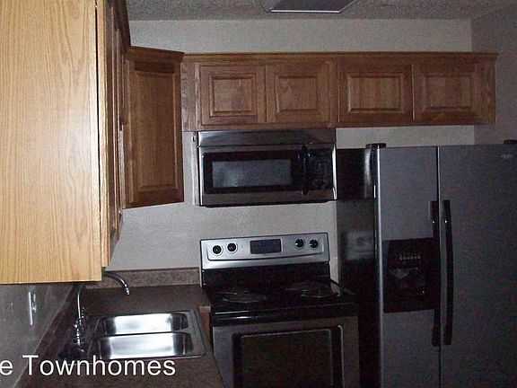 4th image of 152 Bentwood Dr APT 3