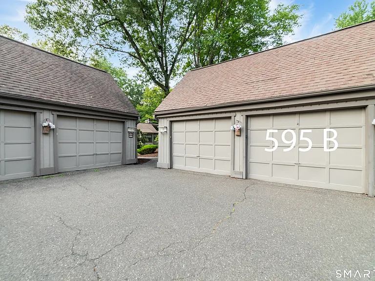 595 Heritage Vlg #B — Photo 28