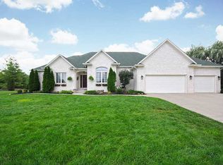 700 Willow Pointe North Dr, Plainfield, IN 46168