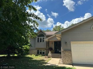 1015 Shoreline Dr, Howard Lake, MN 55349