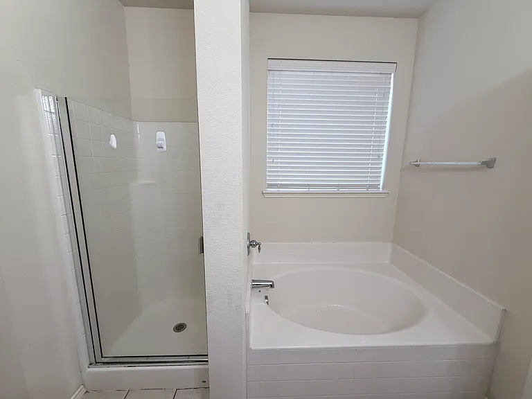 3200 Nandina St — Photo 11