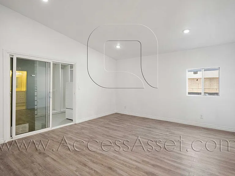4239 W 179th St — Photo 28