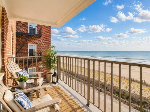 125 Beach 124th Street #6F, Rockaway Beach, NY 11694