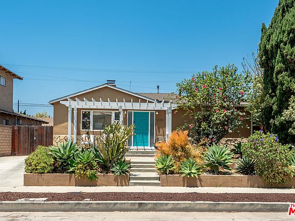 3rd image of 12495 Culver Blvd