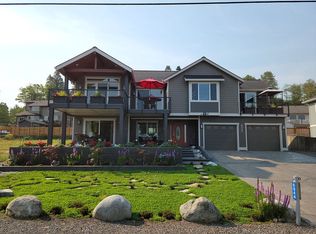 6944 Holeman Ave, Blaine, WA 98230