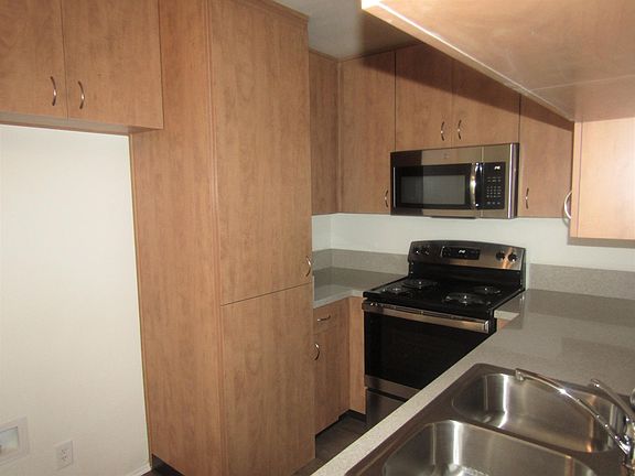 3rd image of 200 N Minnesota Ave #8