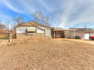 1017 Arthur Dr, Midwest City, OK 73110