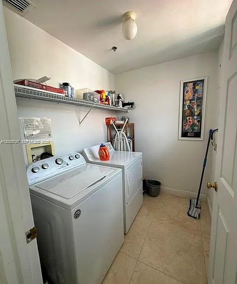 3125 NE 184th St #1305 — Photo 13