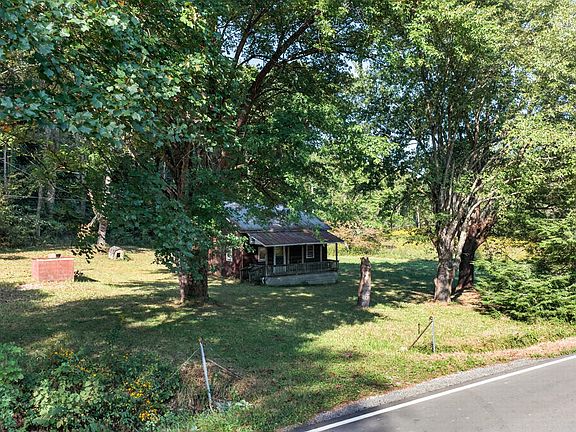 3rd image of 1475 Campground Rd