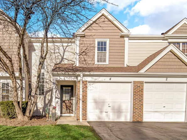 4 Marion Ln, Streamwood, IL 60107