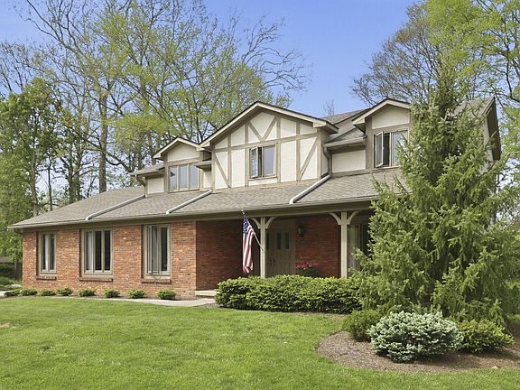 4th image of 1250 Briarmeadow Dr