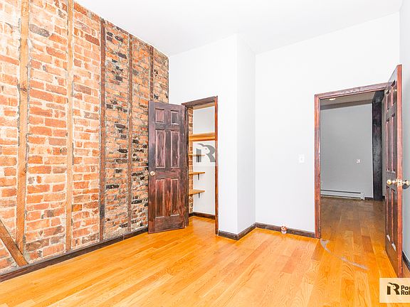 5th image of 901 Willoughby Ave #2I