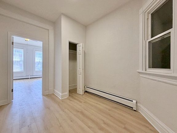 5th image of 330 Pavonia Ave APT 1L