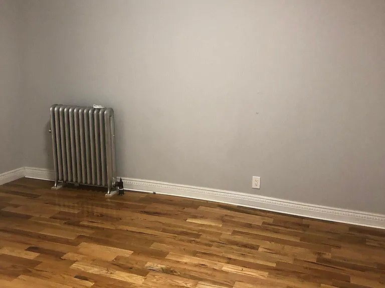 16844 Liberty Ave — Photo 7
