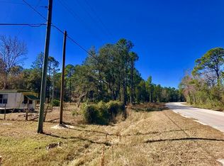 26 371st St, Suwannee, FL 32692