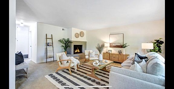 4th image of 329 Las Casitas Ct