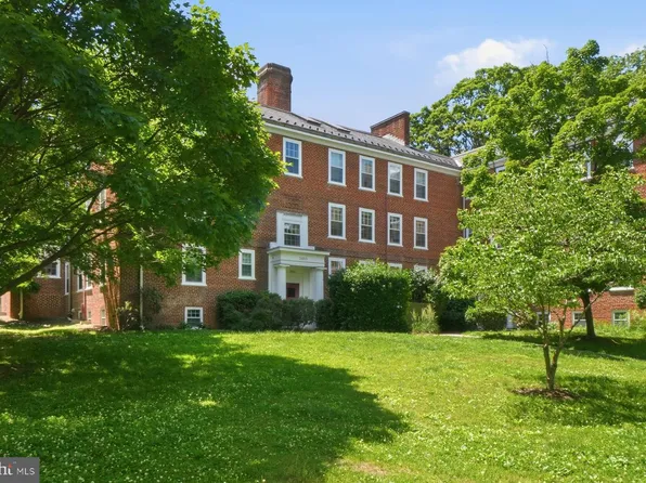 3450 39th St NW APT D688, Washington, DC 20016