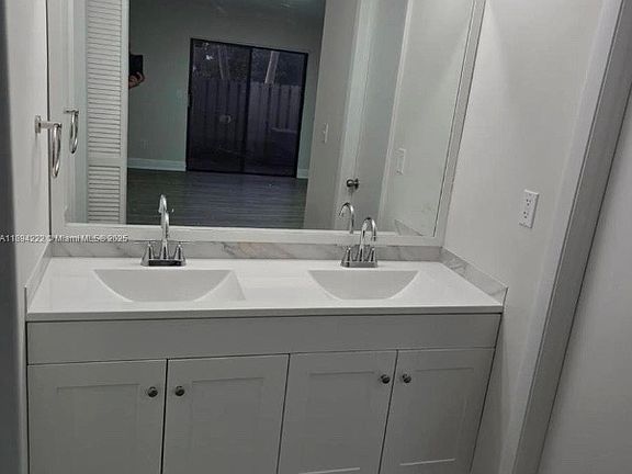 3rd image of 4247 Willow Pond Cir #2B