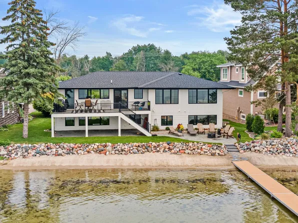 804 County Road I W, Shoreview, MN 55126