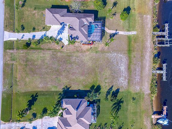 4th image of 2710 SE Eagle Drive