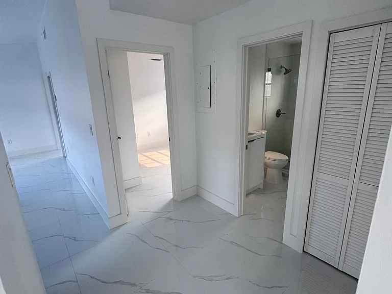 2682 W 70th Pl — Photo 3