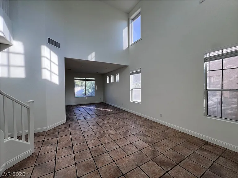 3031 Scenic Valley Way — Photo 5