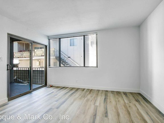 2nd image of 1047 11th St APT 4