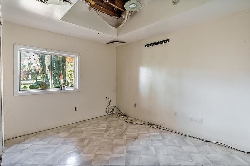 22nd image of 731 Wheeler Ave