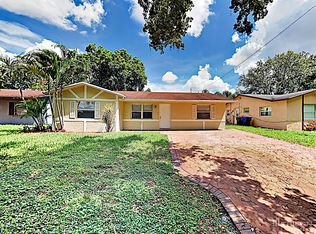 6447 Pershing St, Hollywood, FL 33024