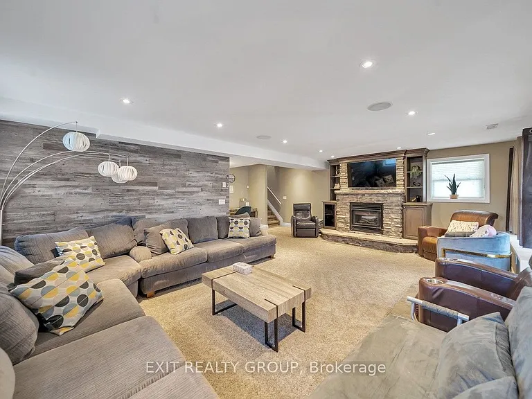 1531 Foxboro Stirling Rd — Photo 24
