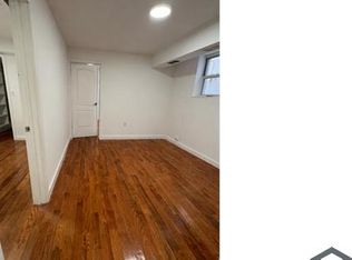 977 Rhinelander Ave APT 1, Bronx, NY 10462