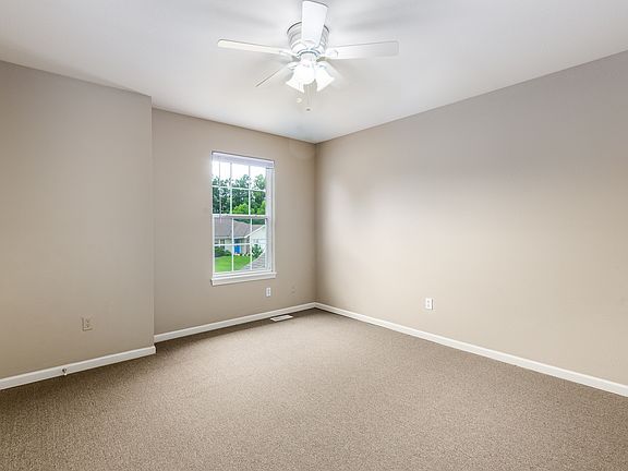 4th image of 3914 Arctic Fox Dr