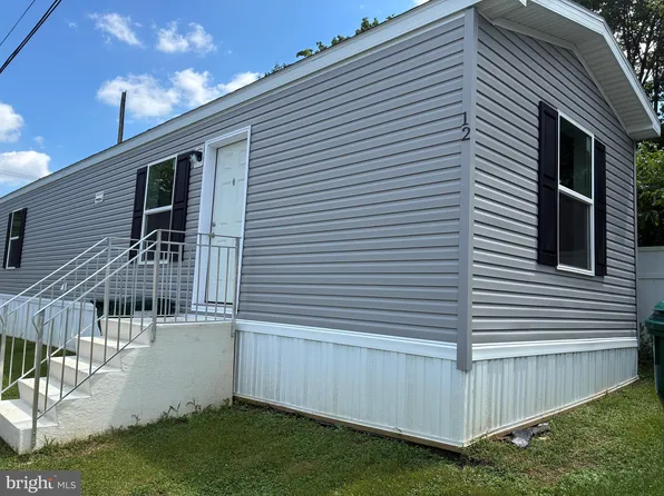 1014 Willow Street Pike Trailer 12, Lancaster, PA 17602