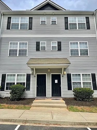 128 University Village Dr #E Photo 1