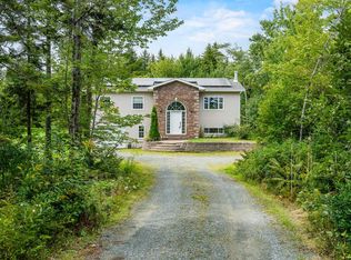 12 Loriann Dr, Porters Lake, NS B3E 1J3