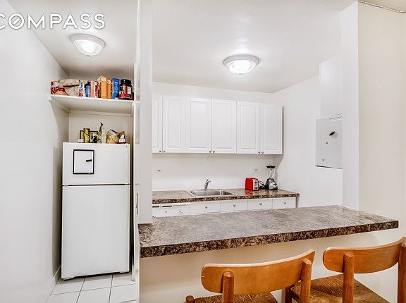 2nd image of 333 E 30th St APT 1B